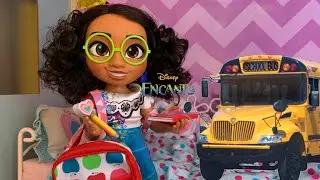 Disney Encanto Mirabel Packing her Backpack and Lunch box ☀️