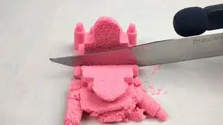 Very Satisfying and Relaxing KineticSand Cutting And #kineticsand #asmr #springonshorts