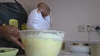 Bake 3 cake flavours with me.