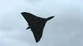 Avro Vulcan XH558 RAF Cosford Last Display Season 2015 Howl and Bomb Doors Open