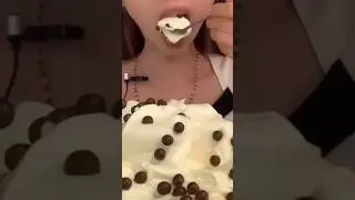ASMR EATING CREAM #shorts #mukbang #asmrcream #cream