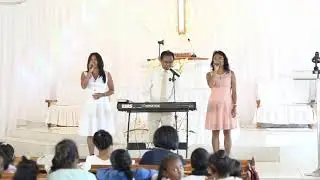 Telonohorefy Famonjena / Mbola ekeko Tompo