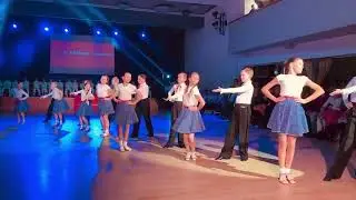 Dětská taneční formace - Vánoční polka - Velká Vánoční taneční přehlídka 2022