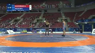 1/8 FS - 48 kg: A. ZHUZUPBEKOV (KGZ) v. V. VOLOCHII (UKR)