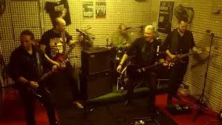 SUE&Ntilde;O - Fundido a Negro