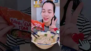 C&ugrave;ng review b&aacute;nh đa t&ocirc;m nh&agrave; Vifon với &Uacute;t nha