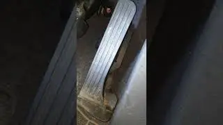 How to remove the accelerator pedal for VW golf