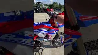 Raw Beta 125 2-Stroke sound! Could you imagine growing up and not getting to experience a 2 Stroke?!