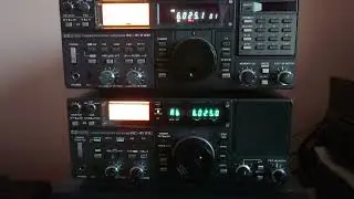 Icom IC R-70 vs Icom IC R-71 - classic shortwave Receivers