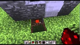 Minecraft Ep.5 How to make a piston trap door