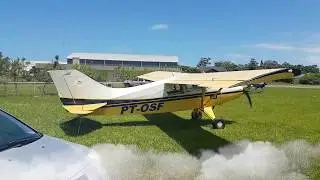 Publicidade A&eacute;rea / Marketing A&eacute;reo / Propaganda A&eacute;rea / M&iacute;dia A&eacute;rea / Avi&atilde;o com Faixa :: RS