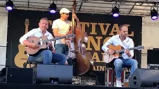 Parisien Gypsy Jazz - Blue Bossa - Live @ Django Reinhardt Festival Fontainbleau