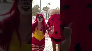 Может быть, в следующий раз я оставлю человечка Kool-Aid дома. #вафельница #вечеринка #фастфудхау...