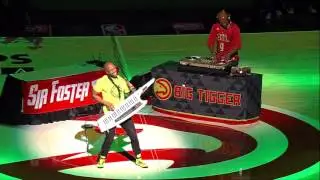 Sir Foster Battles Big Tigger!