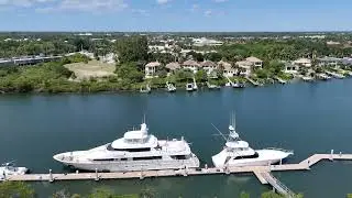 Harbourside Place, Jupiter Florida- dock your boat and eat at numerous local restaurants!