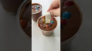 Make dubai chocolate ice cream #asmr #dubai #chocolate #asmrfood #satisfying #icecream #summer