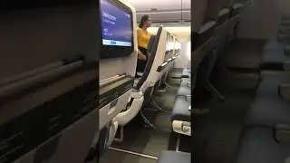 Look around British Airways World Traveller cabin A350