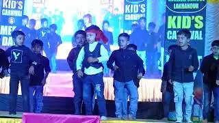 Khaike pan bana ras vala dance