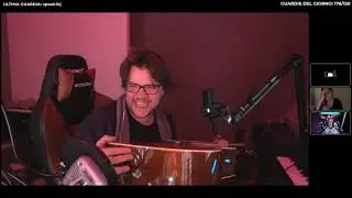 ENK PROVA A URLARE NELLA CHITARRA...