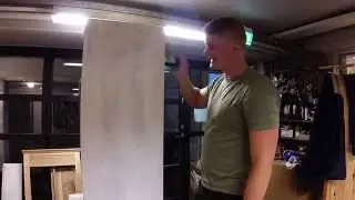 JUVI-Productionin täyspuisen vaatekaapin vahaus valkoiseksi