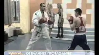 &Sigma;&upsilon;&nu;έ&nu;&tau;&epsilon;&upsilon;&xi;&eta; &sigma;&tau;&eta; TV &Mu;&Alpha;&Kappa;&Epsilon;&Delta;&Omicron;&Nu;&Iota;&Alpha;