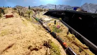 Tehachapi loop, Caliente, Cable, Monolith, Bealville and Rosamond on 4HCDs in N scale