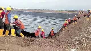 Pemasangan Geomembran Tambak Ikan Nila BLUPPB Cilebar Karawang 