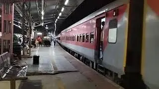 12163 Ltt Mumbai - Chennai Central Sf Express Departing From Pune Junction : Indian Railways