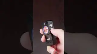 Multicolor flashlight BORUIT EV30, Let's see how many modes it has.