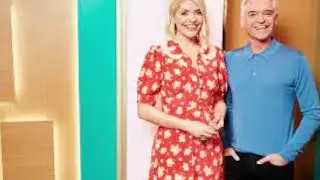 DOUBLE TAKE Springwatch fans open mouthed as Michaela Strachan &lsquo;takes swipe&rsquo; at Holly Willoughby&rsquo;s T