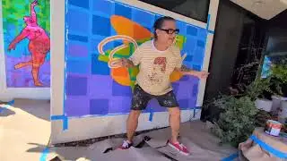 Danyol Le&oacute;n paints a mural start to finish - Daddyland