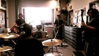 Sonoa - Alone (90.3 The Core live session)