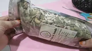 Mix Nuts & Seeds Roasted Almond, Pumpkin, Sunflower and Cashew
