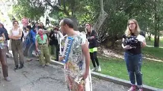 60 performances in 60 seconds