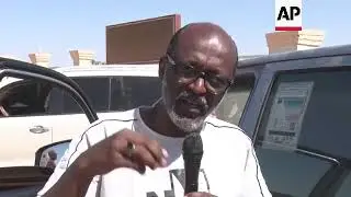 Sudanese wait to cross Egypt border amid fighting