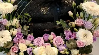 gift Guess bag  with fresh flower arrangements❤️❤️❤️