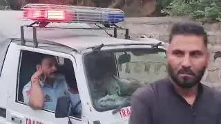 #NH44update evening time 6:32 pm road block fresh slide at bali nala #udhampur #Jammukashmir
