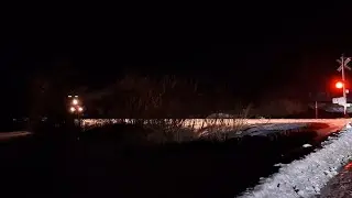 B&P RR LIBERTY BELL, SW1500, & OVERSIZE LOAD CARS ALL ON SIBF W/ HORN!!