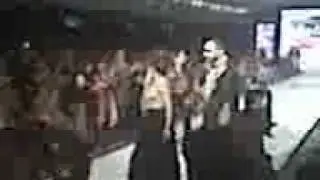 Michael Jackson Dance on PFDC Lahore Fashion Week