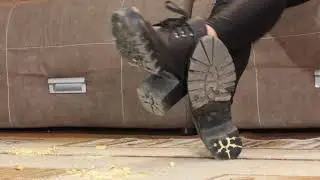 trample with dirty boots