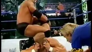 Luther Reigns vs Mike Mondo   10 30 2004