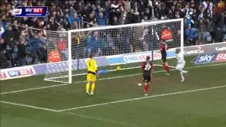 Leeds United vs Huddersfield Town - Championship Highlights 2013/2014