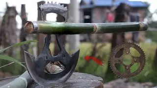 AMAZING AXE FORGING / HAND FORGING A BEAUTIFUL AX OUT OF MOTORCYCLE SPOCKET