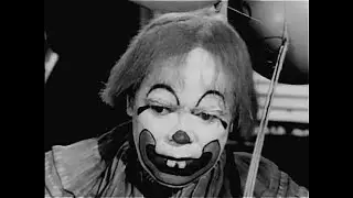 UN PASO AL MÁS ALLÁ  - UN PAYASO FANTASMAL 1960