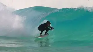 Intermediate barrels at UrbanSurf Sydney #surfing #urbansurf #waves