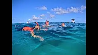 ACTIVITIES WITH OUR GUESTS  Snorkeling with  Mantas at  Genburu point, Maldives