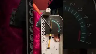 Vn, vp, vr, vs dash cluster speedo cog removal and facia swap