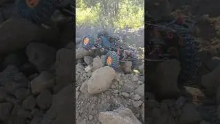 #rc #crawler по земляным камням