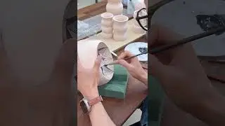 초벌 도자기에 기하학 무늬 그리기 Hand Painting Geometric Design on Bisque Pottery