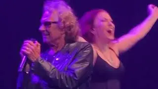 Starship Featuring Mickey Thomas - Don't Stop Believin (Live in St Louis 11-15-2025)